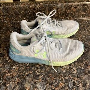 UNDER ARMOUR SIZE 6.5 YOUTH GIRL'S ATHLETIC‎ TENNIS SHOES GRAY GREEN TEAL
